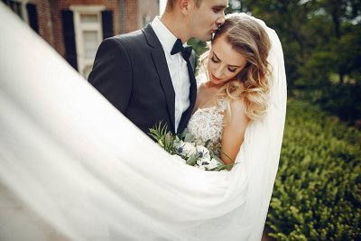 Ślubny poradnik – jaką koszulę wybrać na ślub i wesele?